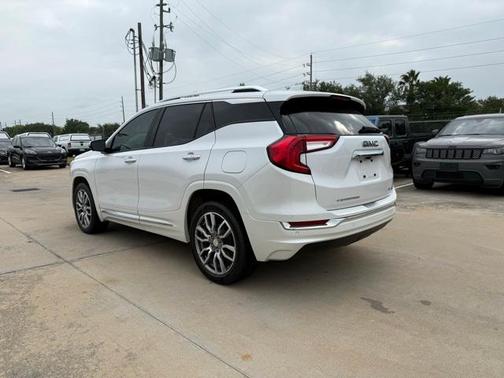 2024 GMC Terrain Denali