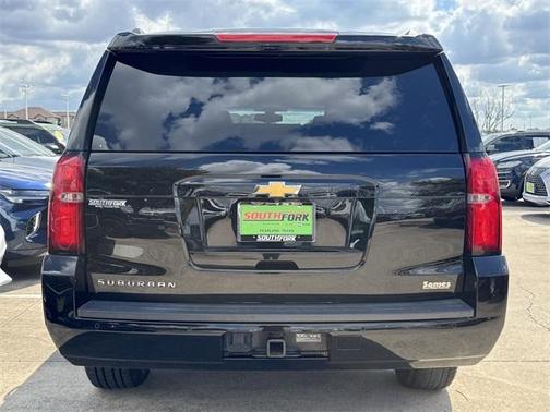 2018 Chevrolet Suburban LS