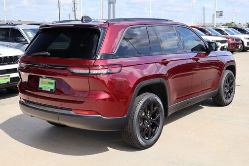 Velvet Red Pearlcoat 2026 Jeep Grand Cherokee Laredo