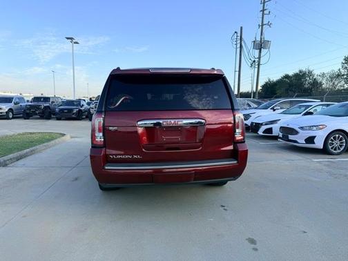 2020 GMC Yukon XL Denali