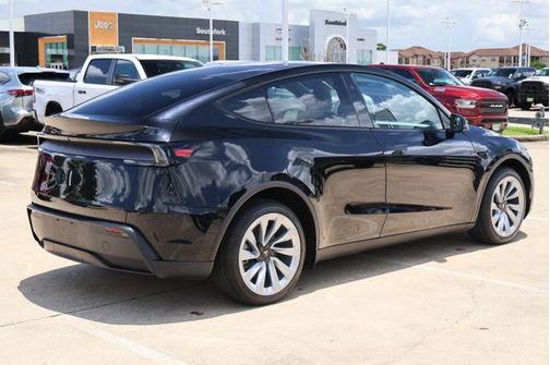 Black 2026 Tesla Model Y PREMIUM