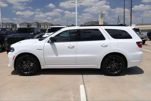 White Knuckle Clearcoat 2026 Dodge Durango GT HEMI V8