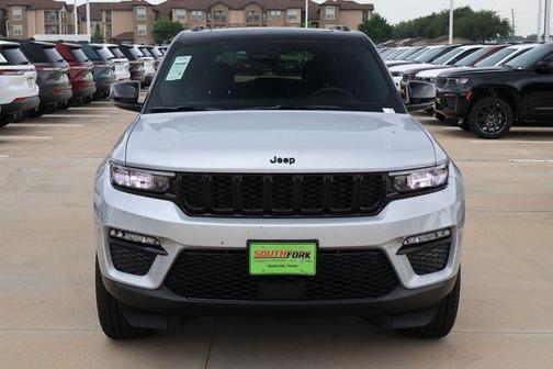 Silver Zynith 2025 Jeep Grand Cherokee Limited