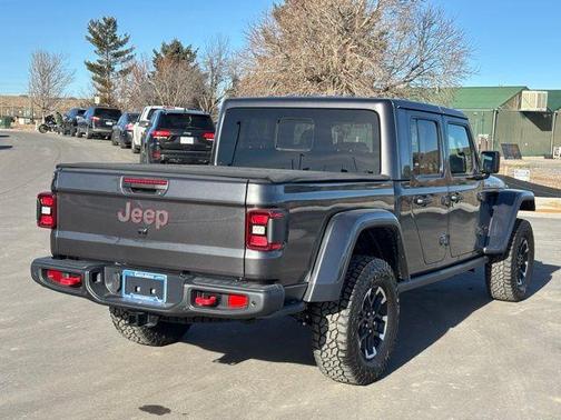 Granite Crystal Clearcoat Metallic 2026 Jeep Gladiator Rubicon