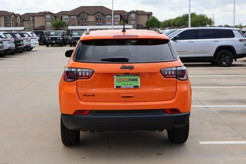 JOOSE 2026 Jeep Compass Latitude