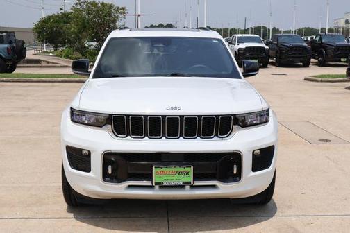 Bright White Clearcoat 2023 Jeep Grand Cherokee L Overland