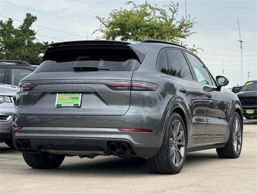 2020 Porsche Cayenne Turbo