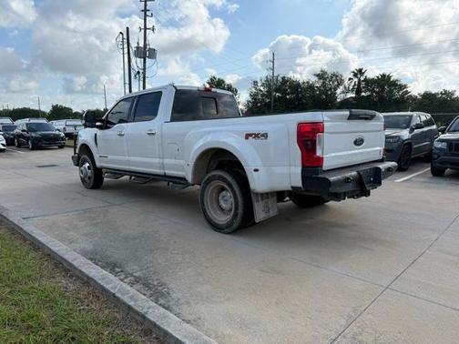 2017 Ford F-350 Lariat Super Duty