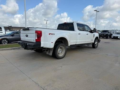 2017 Ford F-350 Lariat Super Duty