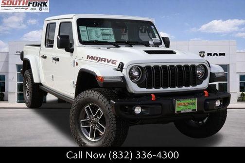 Bright White Clearcoat 2026 Jeep Gladiator Mojave