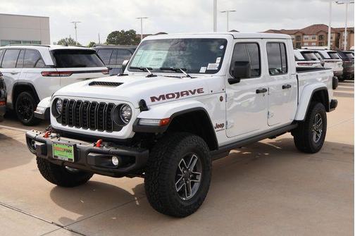 Bright White Clearcoat 2026 Jeep Gladiator Mojave