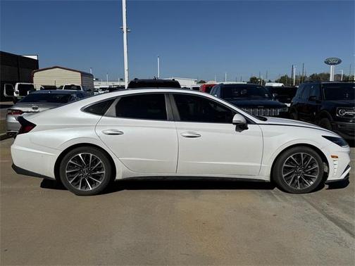 2022 Hyundai SONATA Limited