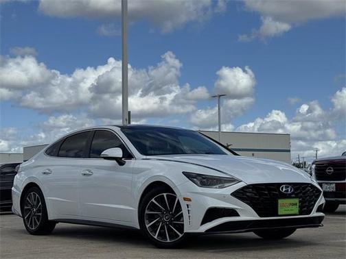 2022 Hyundai SONATA Limited