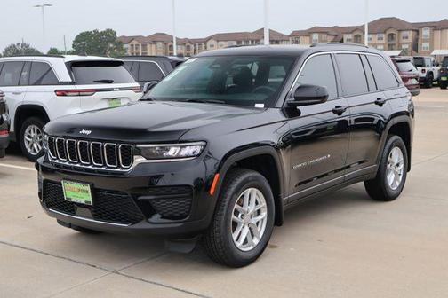 Diamond Black 2026 Jeep Grand Cherokee Laredo