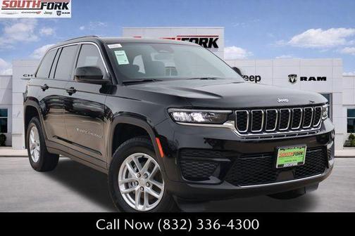 Diamond Black 2026 Jeep Grand Cherokee Laredo
