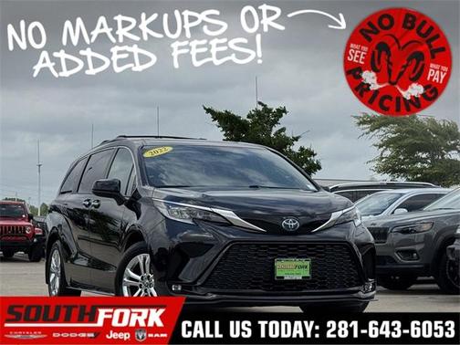 2022 Toyota Sienna XSE 7 Passenger