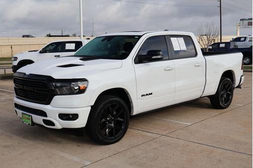 Bright White Clearcoat 2022 RAM 1500 Laramie