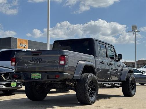 2022 Jeep Gladiator Sport