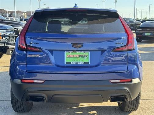 2022 Cadillac XT4 Luxury