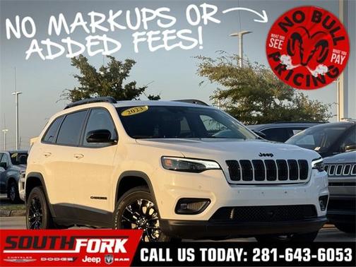 2023 Jeep Cherokee Altitude Lux