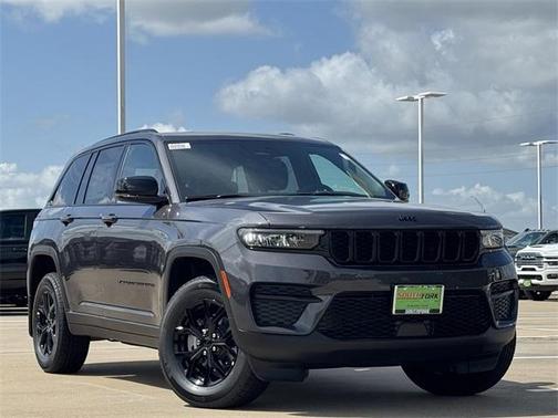 2025 Jeep Grand Cherokee Laredo