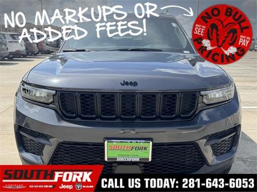 2025 Jeep Grand Cherokee Laredo