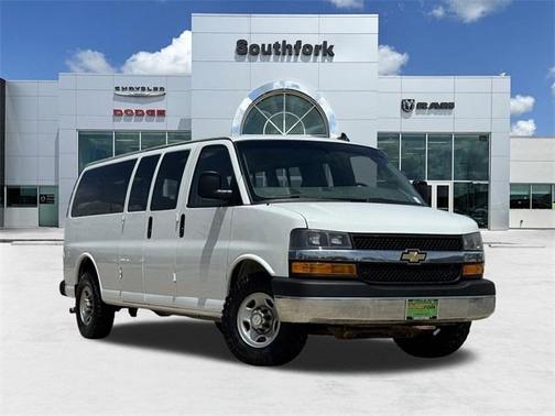 2018 Chevrolet Express 3500 LT