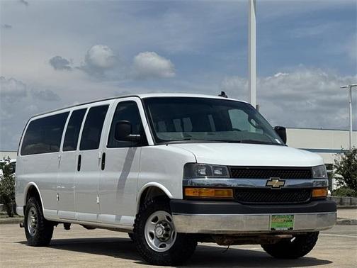 2018 Chevrolet Express 3500 LT