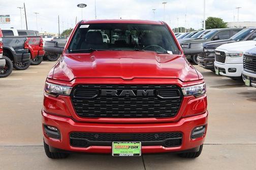 Molten Red Pearlcoat 2026 RAM 1500 Express