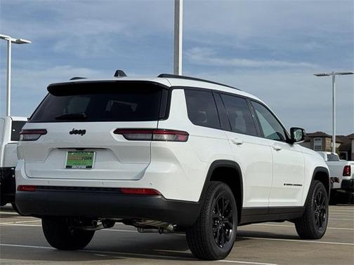 2025 Jeep Grand Cherokee L Laredo