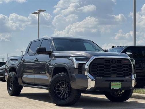 2022 Toyota Tundra SR5