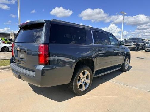 2019 Chevrolet Suburban LT