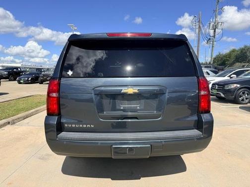 2019 Chevrolet Suburban LT