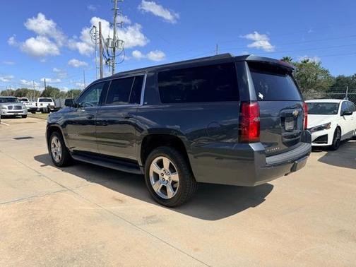 2019 Chevrolet Suburban LT
