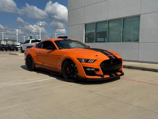 2021 Ford Shelby GT500 Base