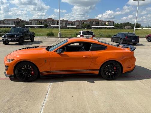 2021 Ford Shelby GT500 Base