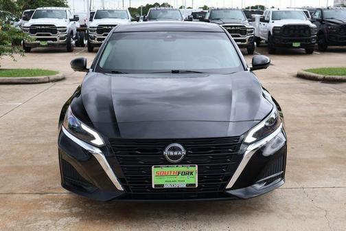 Black 2023 Nissan Altima 2.5 SL
