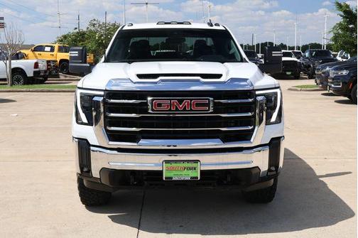 Summit White 2024 GMC Sierra 2500 SLE