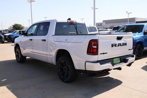 Bright White Clearcoat 2026 RAM 1500 Big Horn/Lone Star