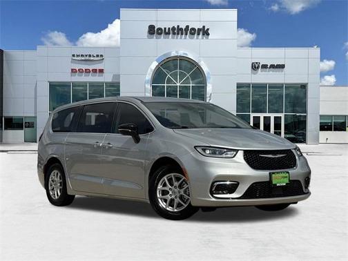 2024 Chrysler Pacifica Touring-L