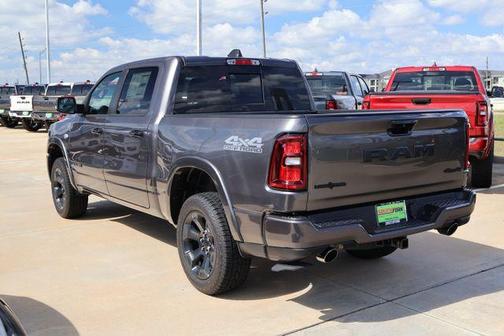 Granite Crystal Clearcoat Metallic 2026 RAM 1500 Big Horn/Lone Star