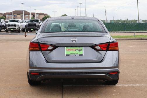 Gun Metallic 2025 Nissan Altima SV