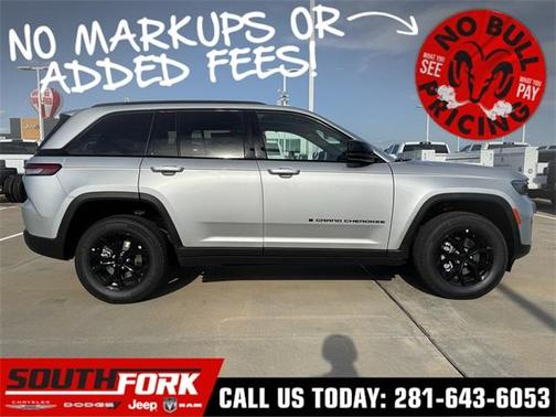2025 Jeep Grand Cherokee Laredo