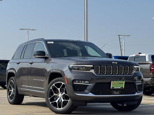 2025 Jeep Grand Cherokee Summit