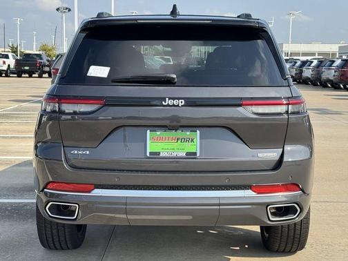 2025 Jeep Grand Cherokee Summit