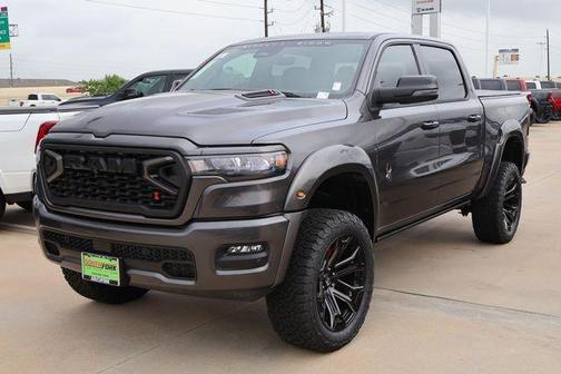 Granite Crystal Clearcoat Metallic 2026 RAM 1500 Big Horn/Lone Star