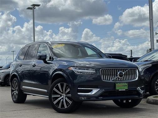 2023 Volvo XC90 B5 Plus