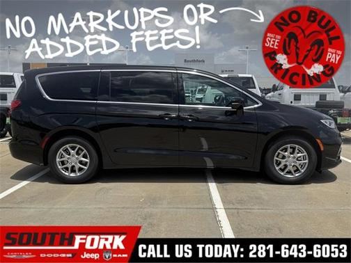 2025 Chrysler Pacifica Select