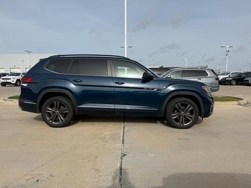 2021 Volkswagen Atlas 3.6 V6 SE w/ Technology R-Line