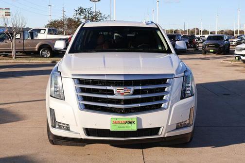 2020 Cadillac Escalade Luxury